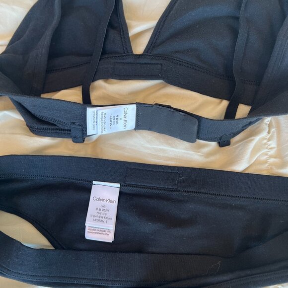 Calvin Klein Comfort Stretch Set (Triangle bra + Thong + Brief) - Picture 4 of 5